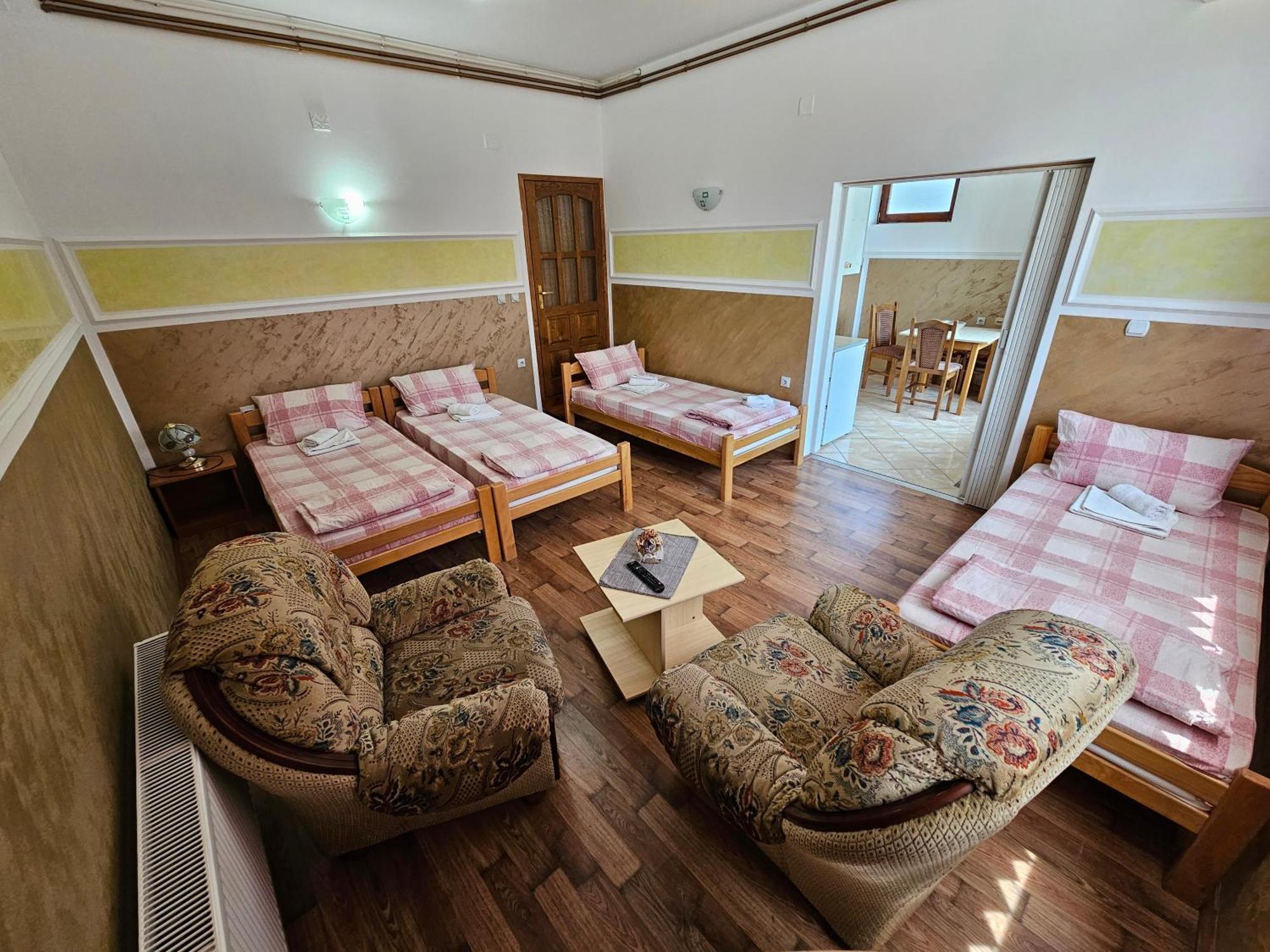 Apartments Nikolic Soko Banja Esterno foto